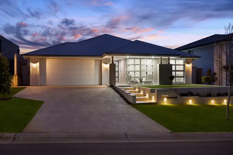 5 Hughes Avenue, Harrington Park NSW 2567