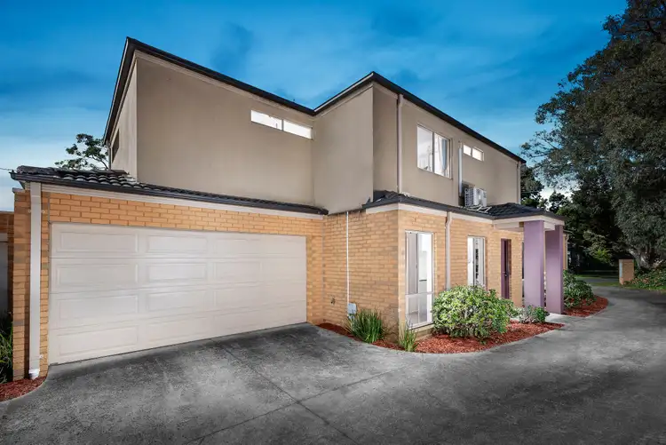 1/3 White Avenue, Bayswater North VIC 3153