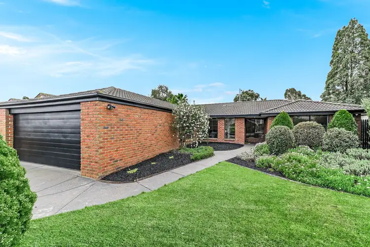 Second view of Homely house listing, 5 Roxby Court, Berwick VIC 3806