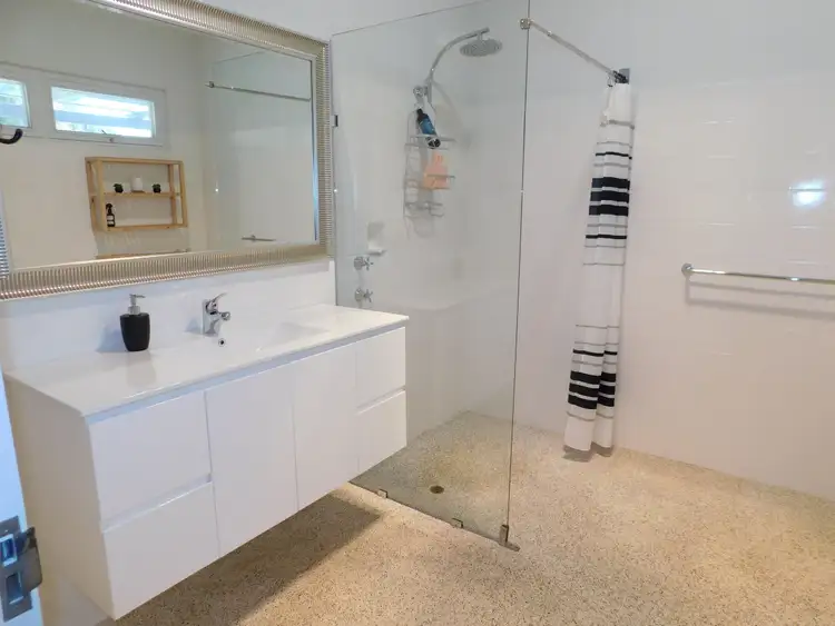 Fourth view of Homely house listing, 15 Cannawigara Road, Bordertown SA 5268