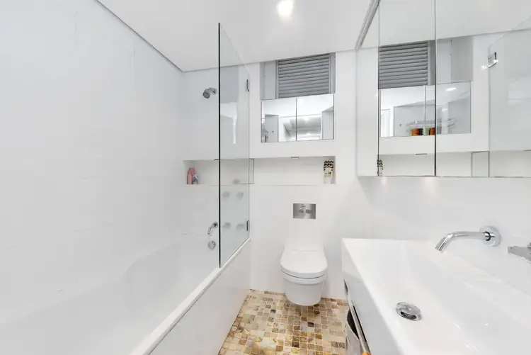 Fifth view of Homely apartment listing, 20/8A Wylde Street, Potts Point NSW 2011