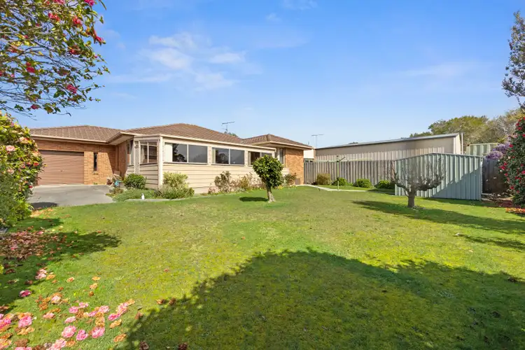 13 Leicester Square, Inverloch VIC 3996