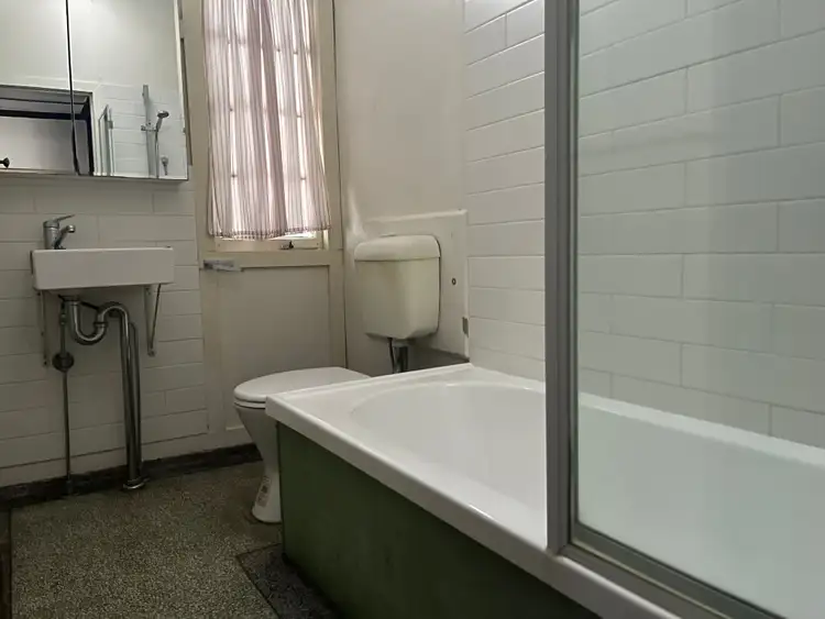 Fourth view of Homely semi-detached listing, 1/33 Baroona Road, Milton QLD 4064