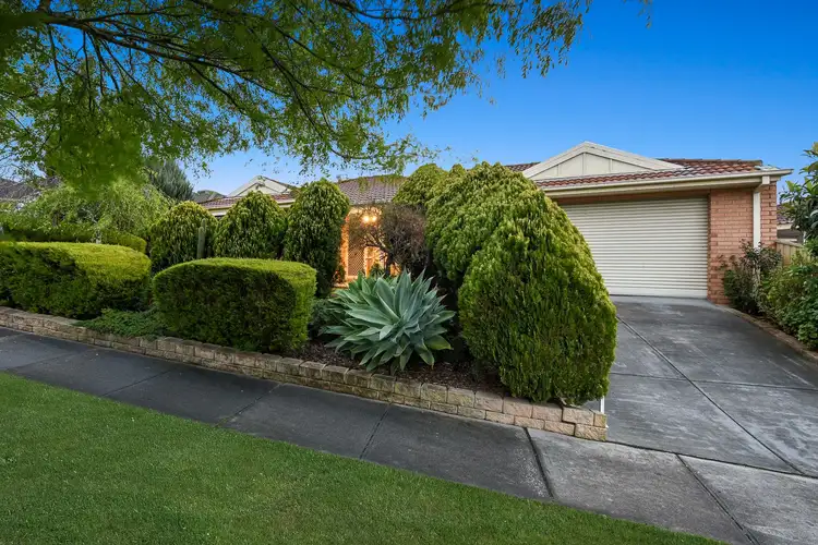 91 Earlsfield Drive, Berwick VIC 3806