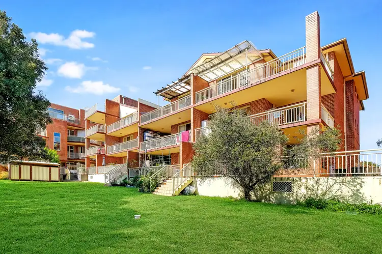 13/2-8 Short Road, Riverwood NSW 2210