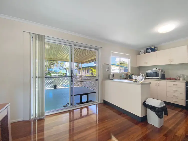 Fifth view of Homely house listing, 9 Beaconsfield Road East, Beaconsfield QLD 4740