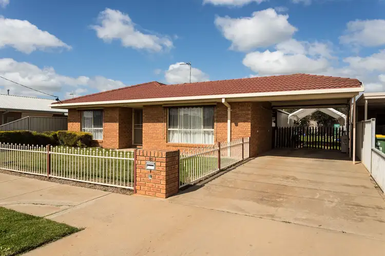 81 Dawes Road