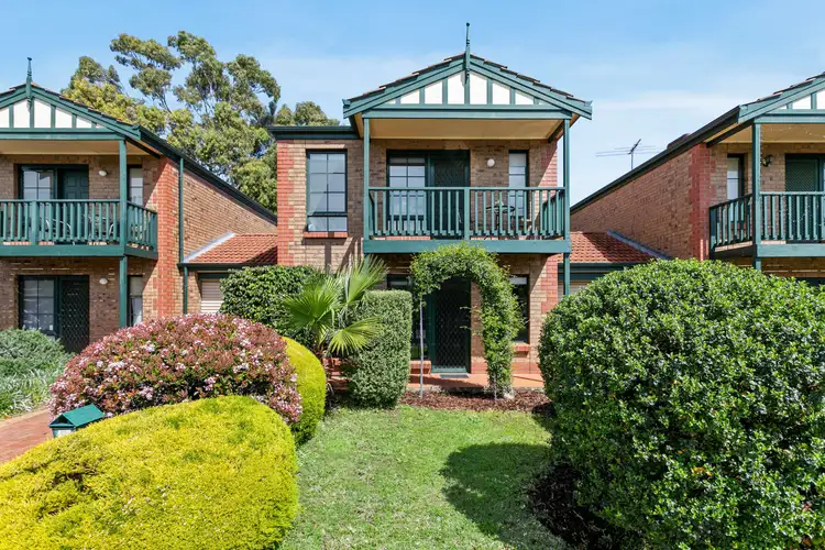 2/8 Burnley Grove, Mitchell Park SA 5043