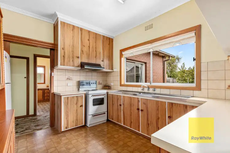 Fourth view of Homely house listing, 2 Hennessy Avenue, Herne Hill VIC 3218