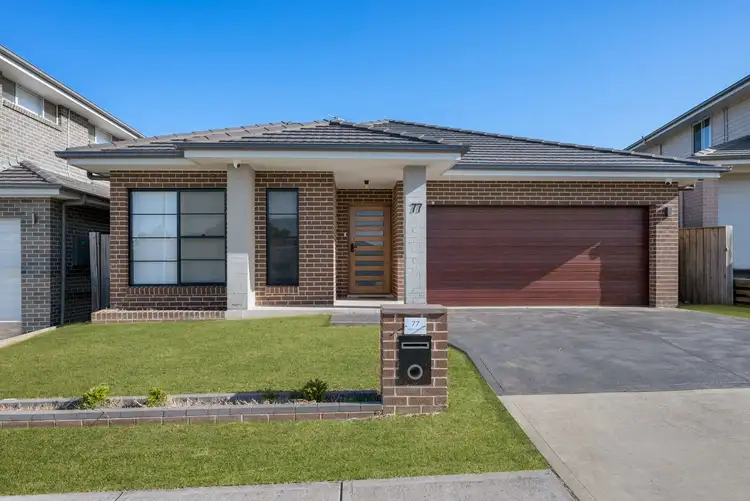 77 Arkley Avenue, Claymore NSW 2559