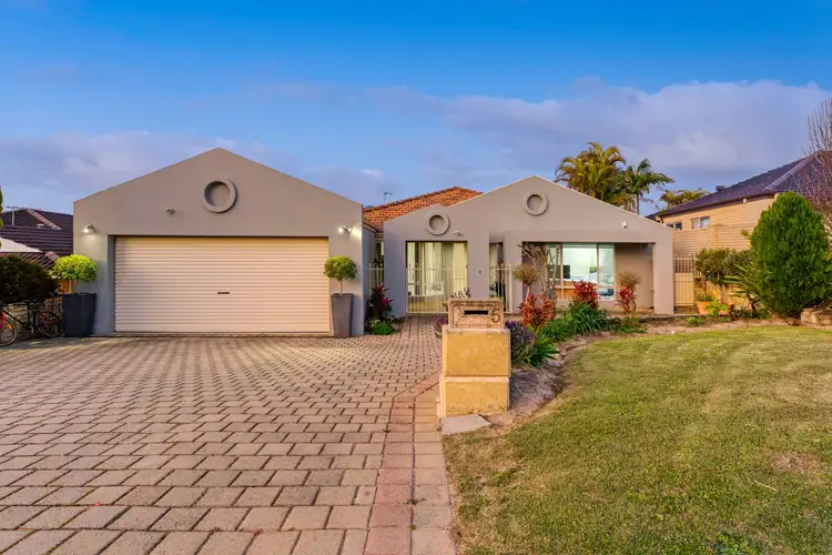 5 Belleview Crescent, Dianella WA 6059