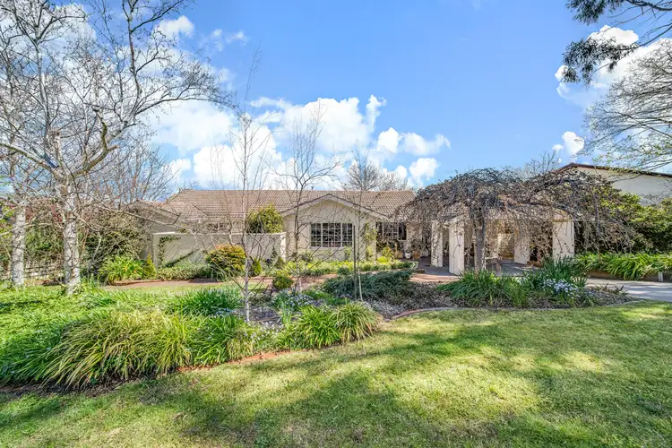 46 Curlewis Crescent, Garran ACT 2605