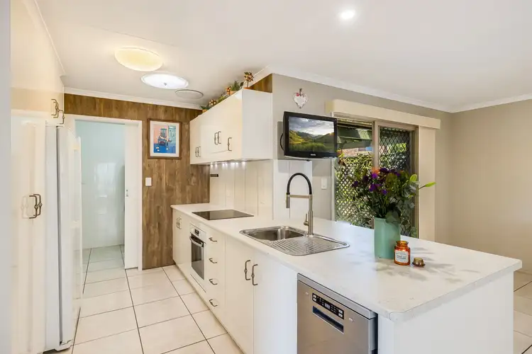 Fifth view of Homely house listing, 2 Bowden Court, Darling Heights QLD 4350