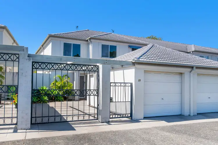 23/1 Bronberg Court, Southport QLD 4215