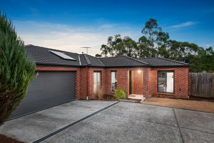 27A Greenslopes Drive, Mooroolbark VIC 3138