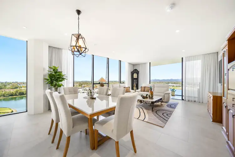 11106/2 The Lanes Boulevard, Mermaid Waters QLD 4218