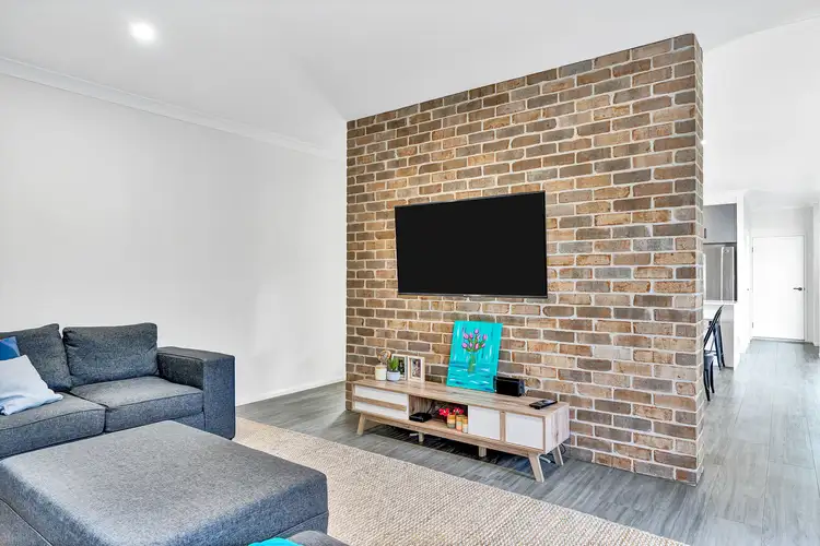Sixth view of Homely house listing, 1 Epsom Place, Emerald QLD 4720