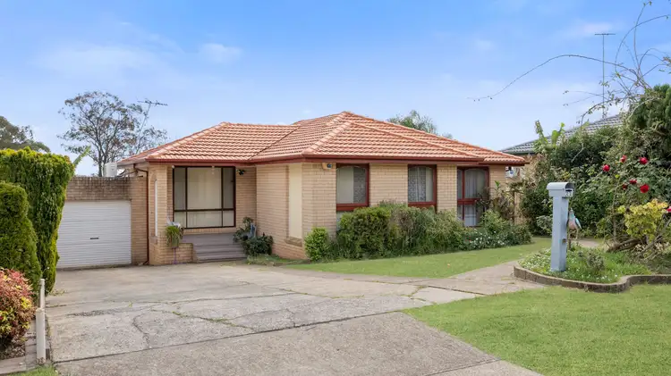 33 Townson Avenue, Leumeah NSW 2560
