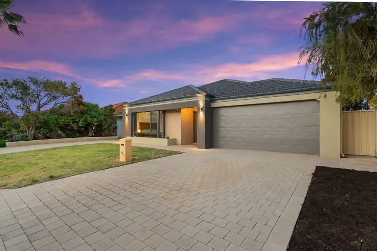 Second view of Homely house listing, 6 Pirianda Close, Clarkson WA 6030
