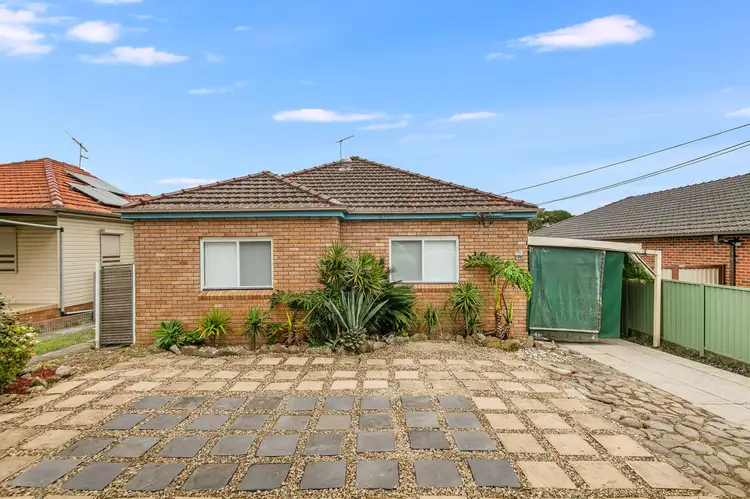 106 Auburn Road, Birrong NSW 2143