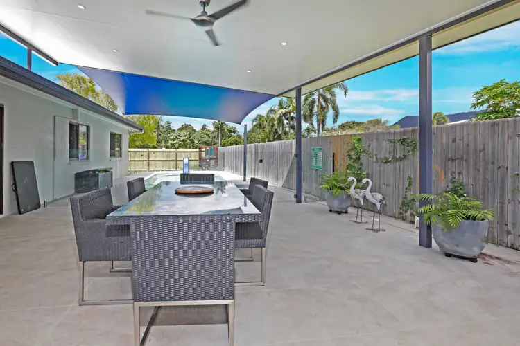 9 Pepperina Street, Mooroobool QLD 4870