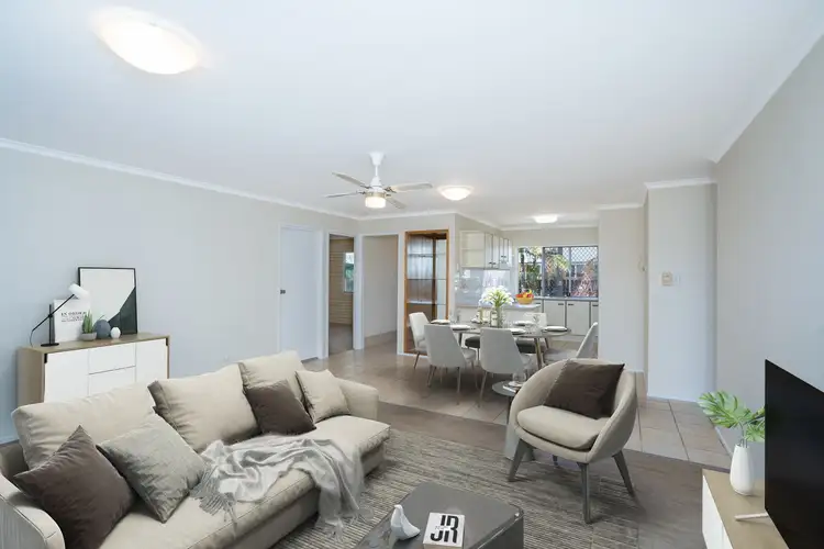 2/7 Durham Court, Sandstone Point QLD 4511