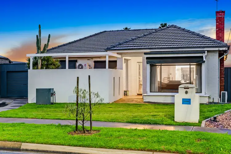 6 Arooma Street, Findon SA 5023