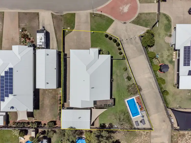 Second view of Homely house listing, 29 Heather Avenue, Rasmussen QLD 4815