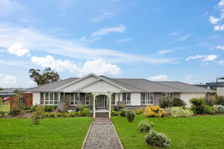41 Donovans Way, Mansfield VIC 3722