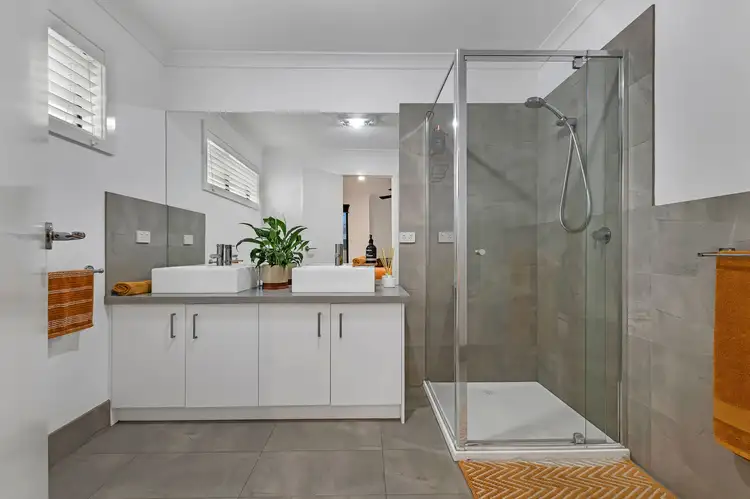 Seventh view of Homely house listing, 49 Bridlington Avenue, Echuca VIC 3564