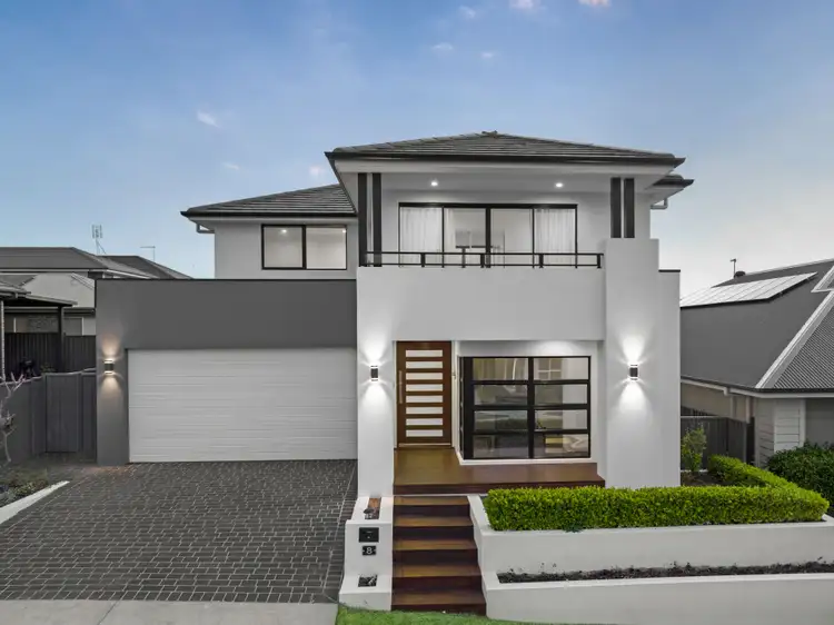 8 Kerrawang Close, Denham Court NSW 2565