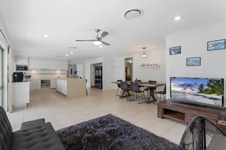1 Franzin Drive, Cashmere QLD 4500