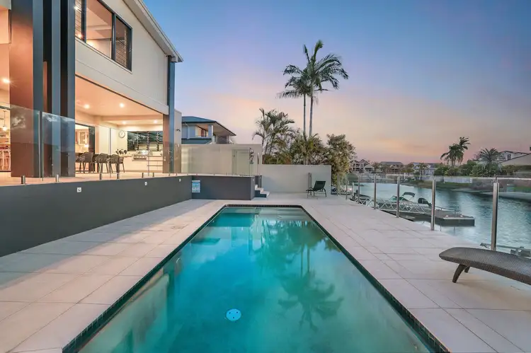 10 Clontarf Avenue, Sorrento QLD 4217