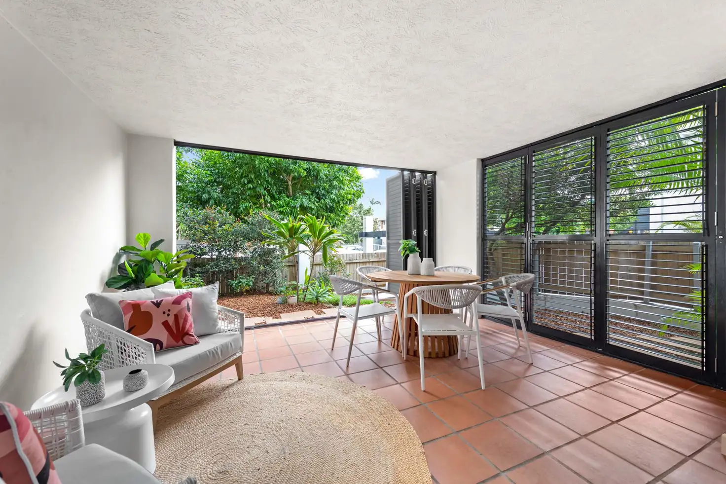 Main view of Homely apartment listing, 9/24 Grosvenor Street, Balmoral QLD 4171