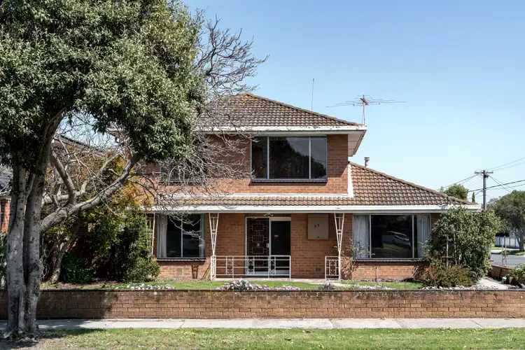 31 Maidstone Street, Altona VIC 3018