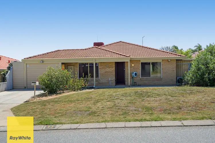 11 Ullinger Loop, Marangaroo WA 6064