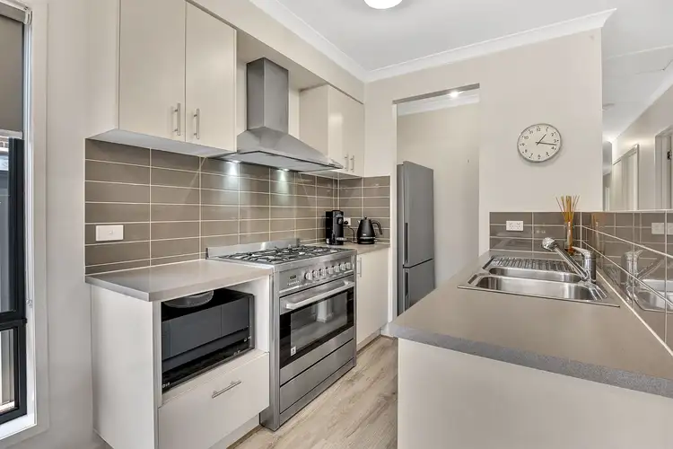 Fifth view of Homely house listing, 40 Peppertree Parade, Craigieburn VIC 3064