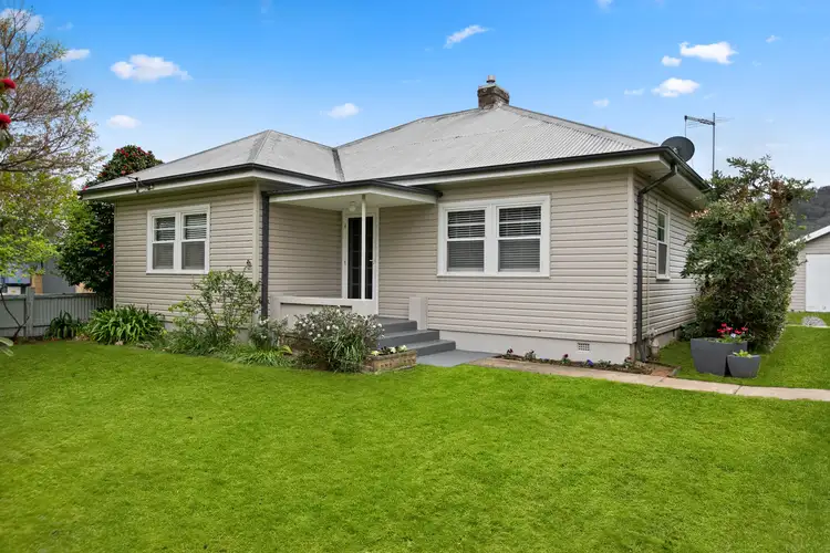 9 Sunset Point Drive, Mittagong NSW 2575