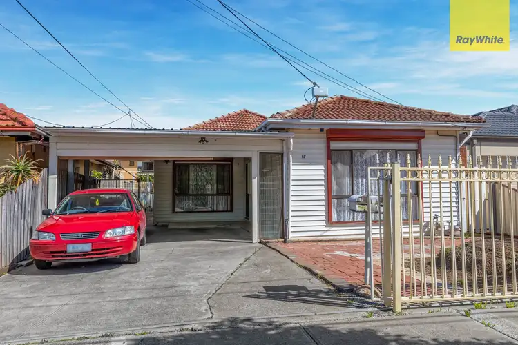 17 Christie Street, Deer Park VIC 3023
