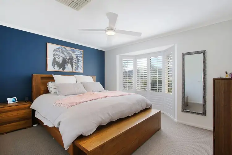 Fourth view of Homely house listing, 19 Donnolley Court, Lavington NSW 2641