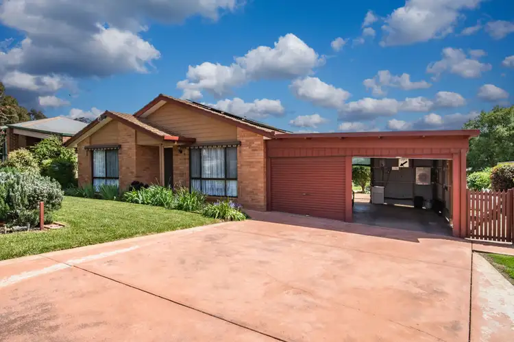 Second view of Homely house listing, 20 Howell Crescent, Kangaroo Flat VIC 3555