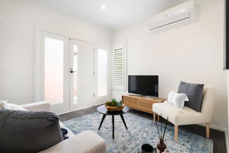 Fifth view of Homely unit listing, 3/393 Griffith Road, Lavington NSW 2641