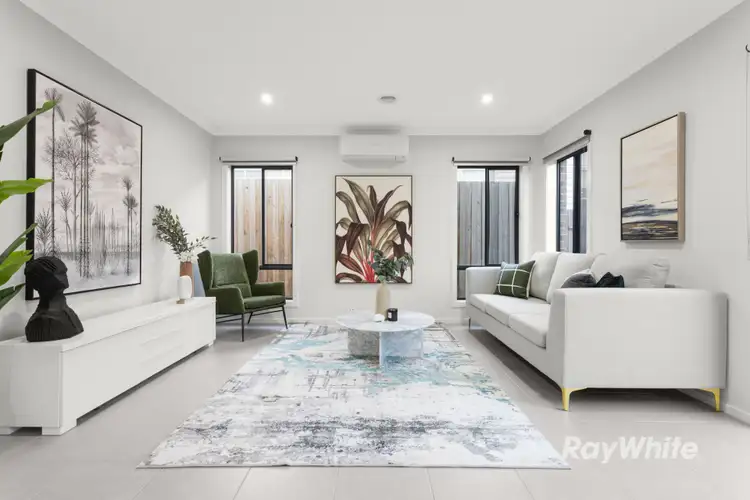 Third view of Homely townhouse listing, 2/17 Moorookyle Avenue, Hughesdale VIC 3166