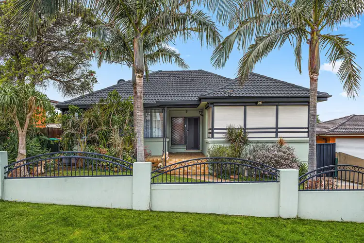 32 Marchant Crescent, Mount Warrigal NSW 2528