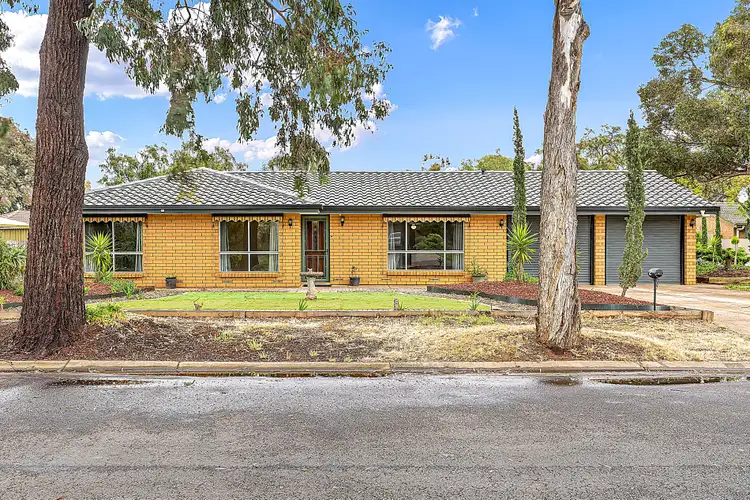 Second view of Homely house listing, 2 Simon Court, Parafield Gardens SA 5107
