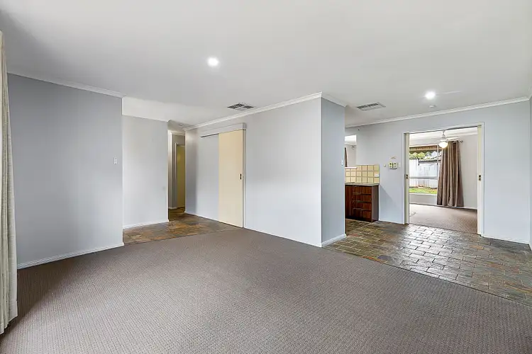 Fourth view of Homely house listing, 2 Simon Court, Parafield Gardens SA 5107