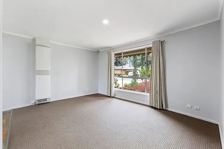 Fifth view of Homely house listing, 2 Simon Court, Parafield Gardens SA 5107