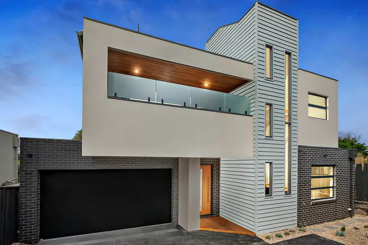 2/24 Nepean Highway, Seaford VIC 3198