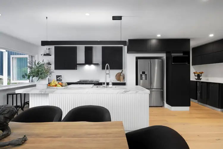 Fifth view of Homely house listing, 15 Athlone Crescent, Killarney Heights NSW 2087