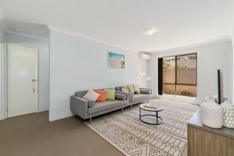 14/15 Honeysuckle Close, Ballajura WA 6066